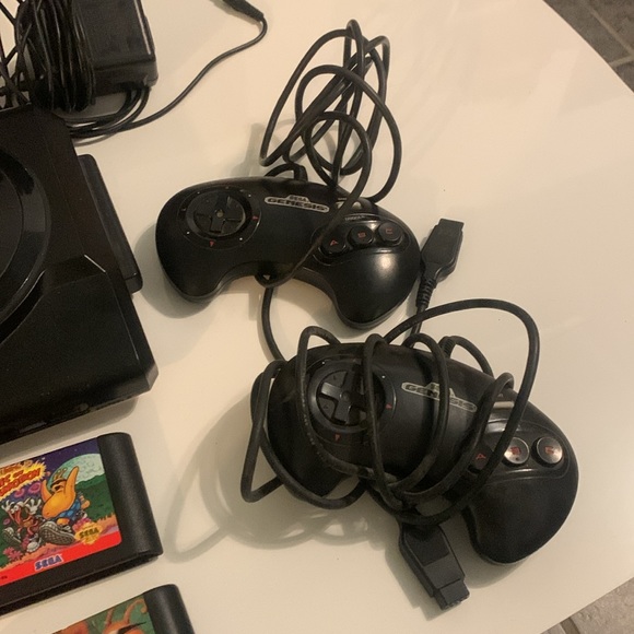 Super bundle! Sega genesis console game genie and games - Picture 9 of 12